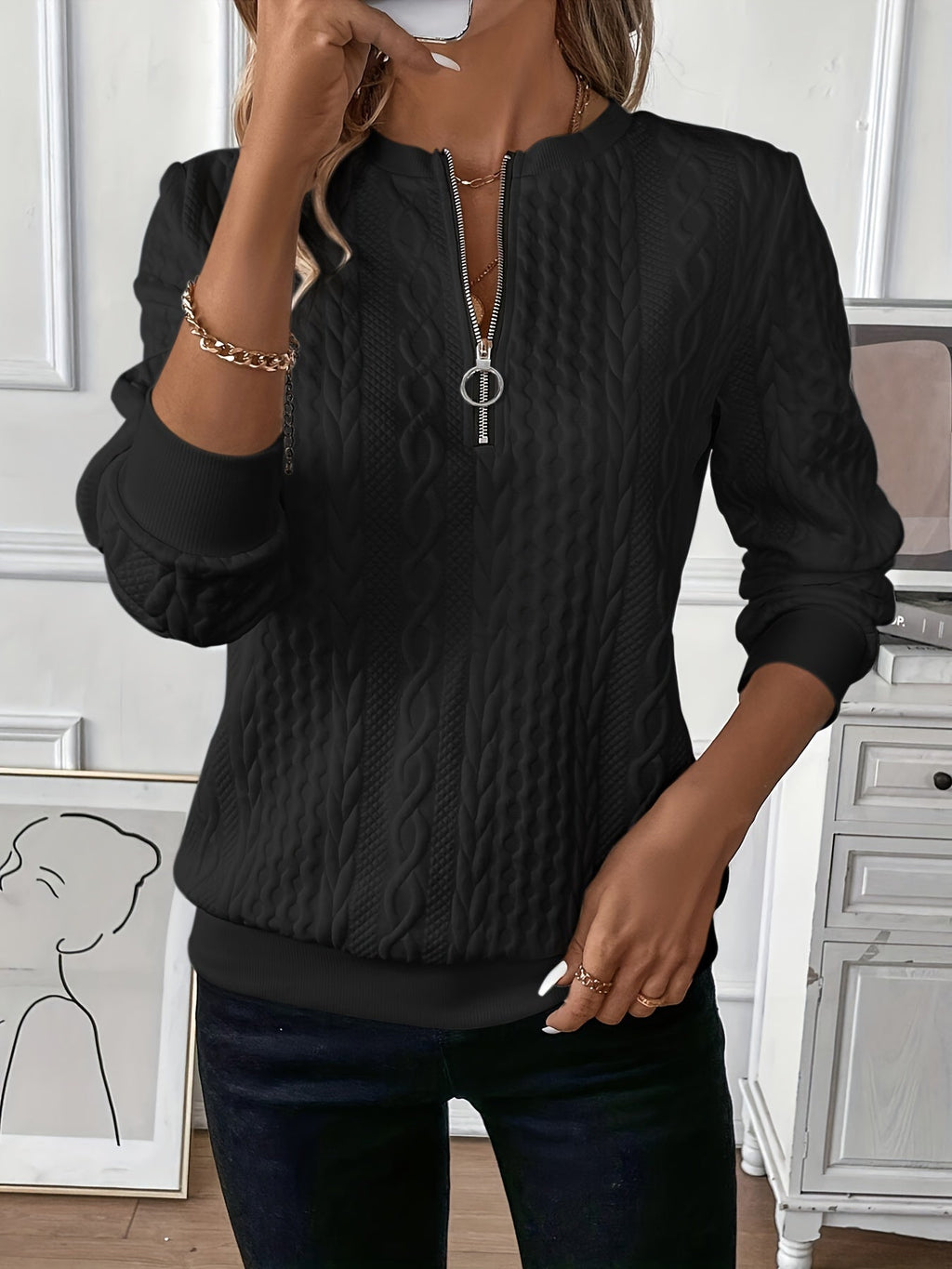 Amelie - Ladies' zip-up cable knit jumper