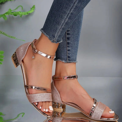 Sharmila – Elegant sandals with gold accents