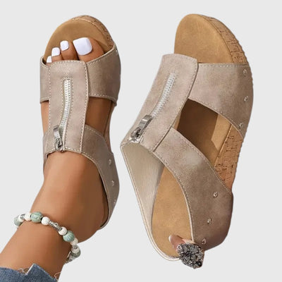 Dianthe - Elegant Orthopaedic Sandals